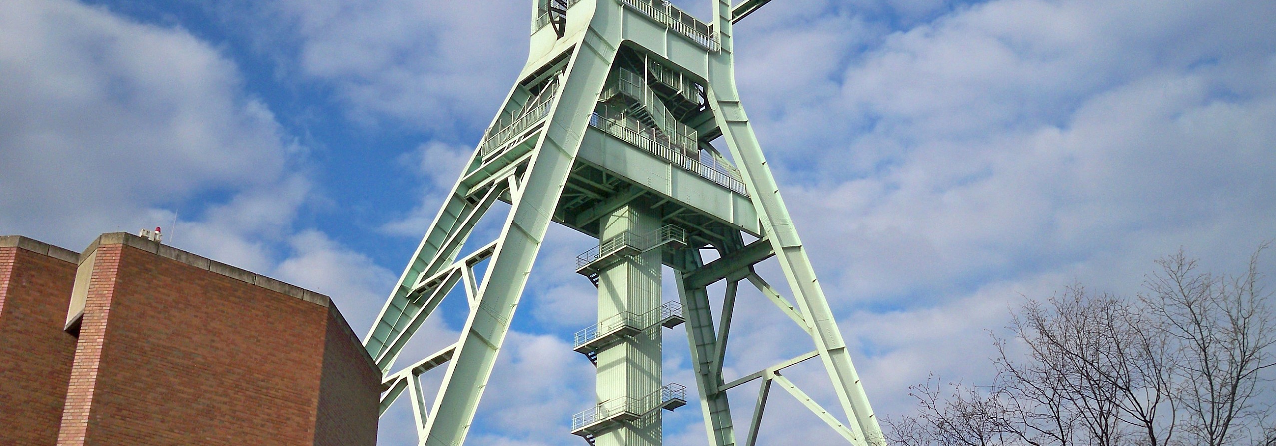 Symbolbild | Bochum - Dreiling Sanierungstechnik | Ihre Profis für die Sanierung von Asbest, Brandschäden, Schimmel, Wasserschäden sowie für Bautrocknung