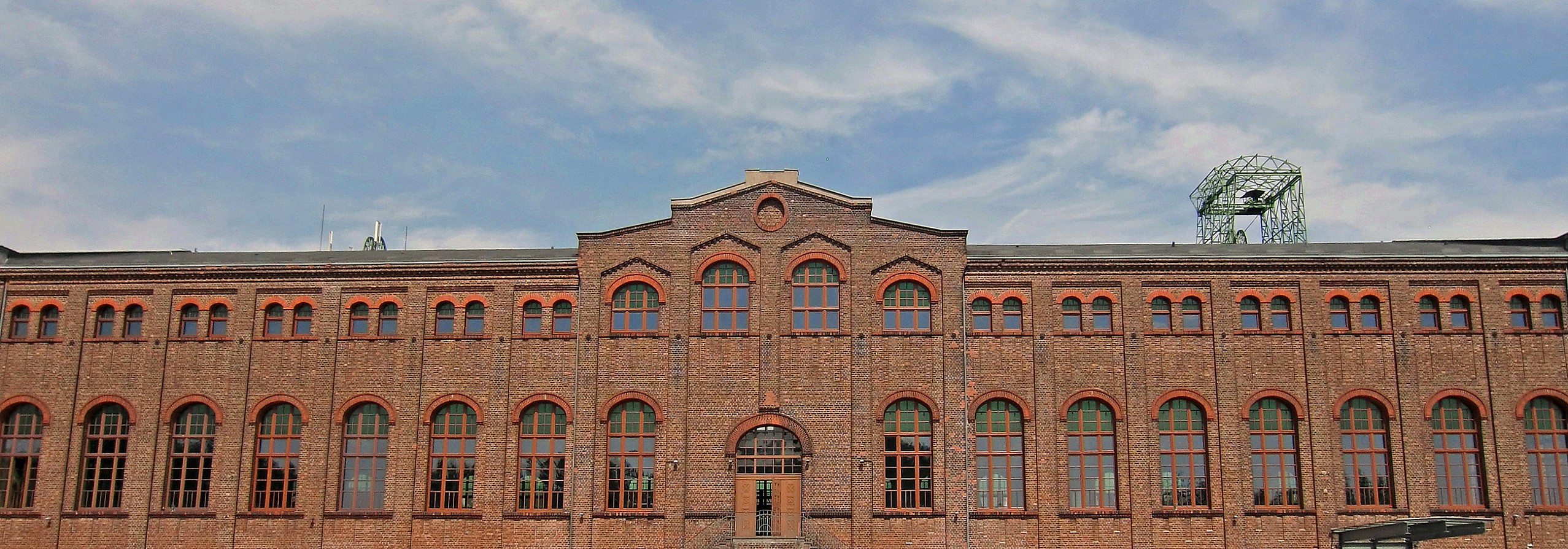 Symbolbild | Gladbeck - Dreiling Sanierungstechnik | Ihre Profis für die Sanierung von Asbest, Brandschäden, Schimmel, Wasserschäden sowie für Bautrocknung